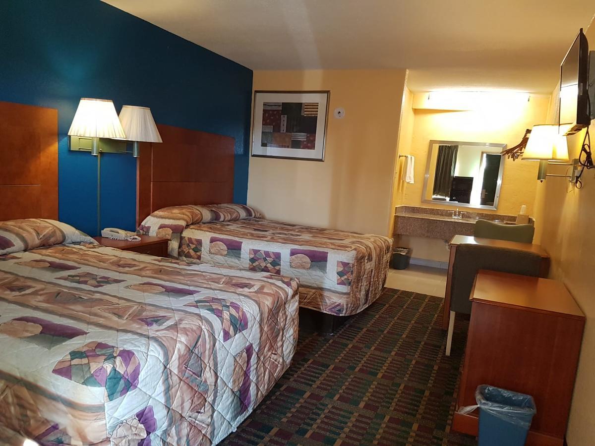 Executive Inn Victoria Buitenkant foto